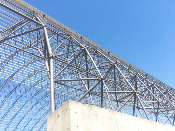 【尊龙凯时网架】钢结构网架工程施工三概略领比照